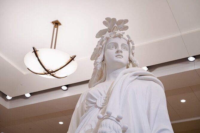 Capitol Hill Tour inside Supreme Court, Library and Capitol - Inside the U.S. Capitol: where the Rotunda really lands