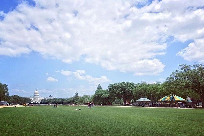 Castle to Capitol: Museums of the National Mall Architecture Tour - The guide makes or breaks the architecture reading
