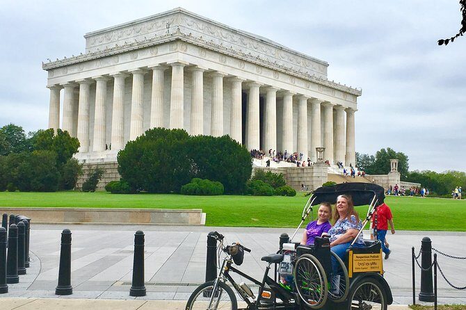Classic Monuments & Memorials Tour - Lincoln, Jefferson, and MLK: the stops where you can step inside