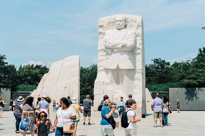 DC Combo: Narrated Scenic Boat Cruise & National Mall Bus Tour - From National Archives to the U.S. Capitol: Quick Photo Stops Done Right