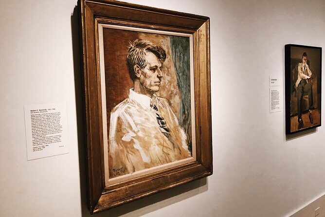 DC Portrait Gallery & American Art Museum - Exclusive Guided Tour - Meeting at the National Portrait Gallery and what to expect right away