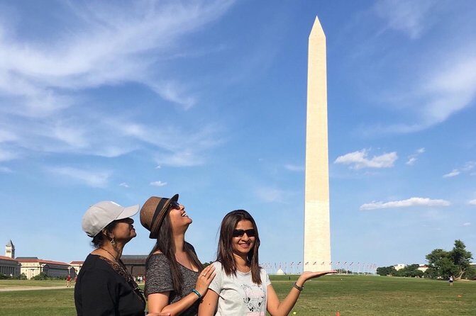 DC Rickshaw Monuments Tour - Stop 3: Washington Monument for big scale and easy orientation