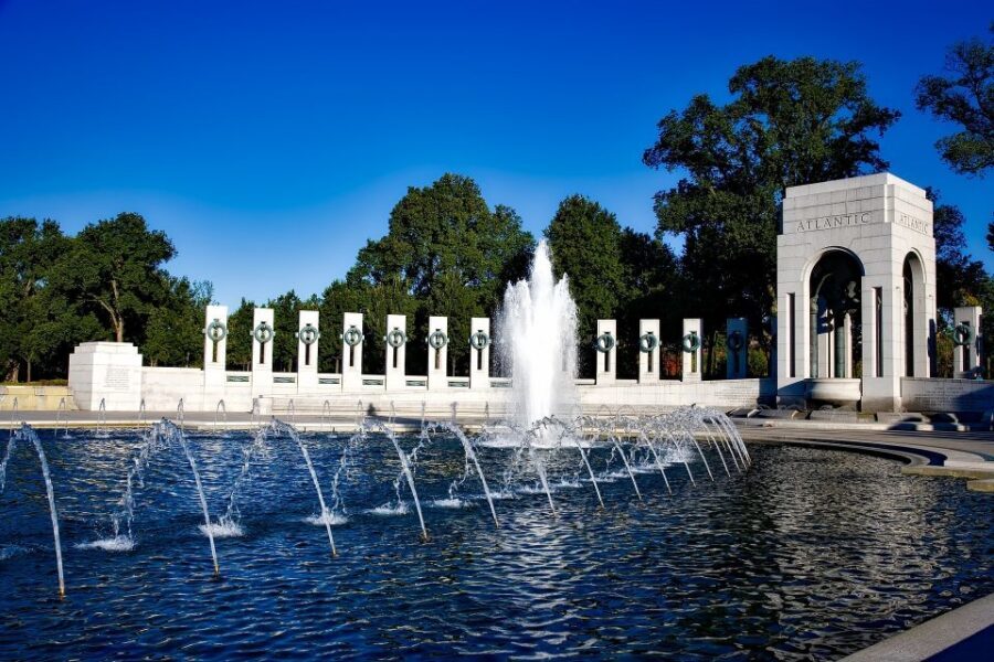 DC: Tour with U.S. Capitol Ground Access - Lunch break: Georgetown in season, The Wharf the rest of the year