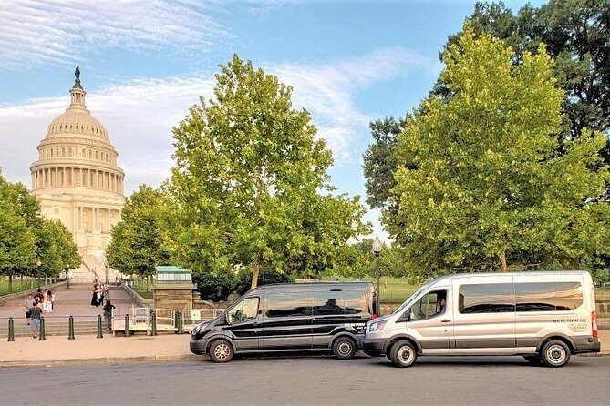 Discover DC Private Tour – (Up to 12 Guests) - Washington Monument: walk-around time with a quick sense of scale