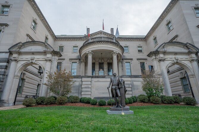 Embassy Row & Dupont Circle: Gilded Age History Small-Group Tour - Stop 2: Anderson House and the Society of the Cincinnati Twist