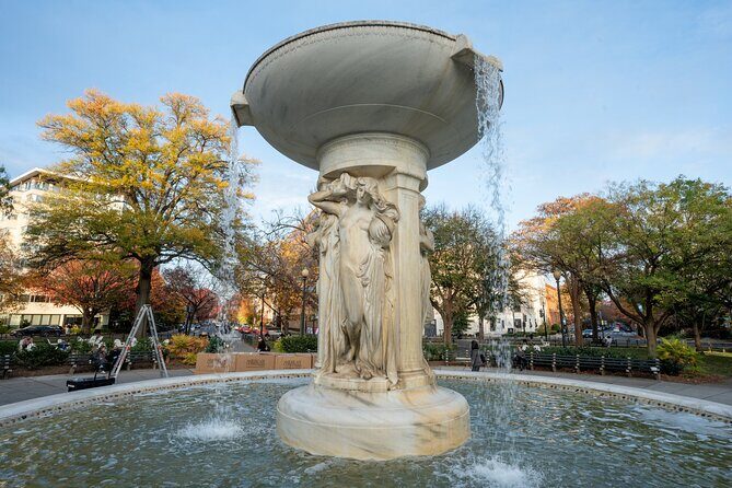 Embassy Row & Dupont Circle: Gilded Age History Small-Group Tour - Dupont Circle Park Moment: Three Graces, Alice Roosevelt Longworth, and Local Charm