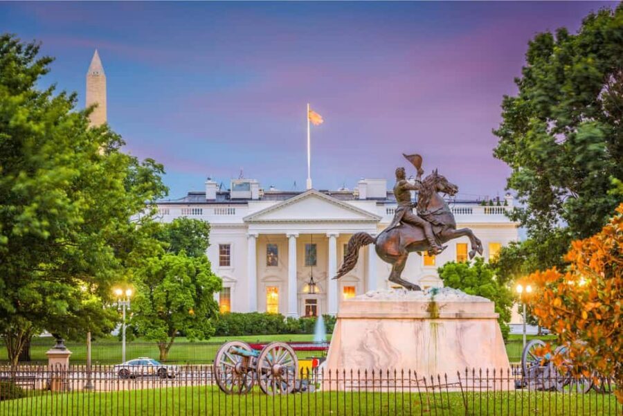 From NYC: Washington Highlights Guided One Day Tour - The return drive: a Manhattan skyline photo stop if conditions cooperate