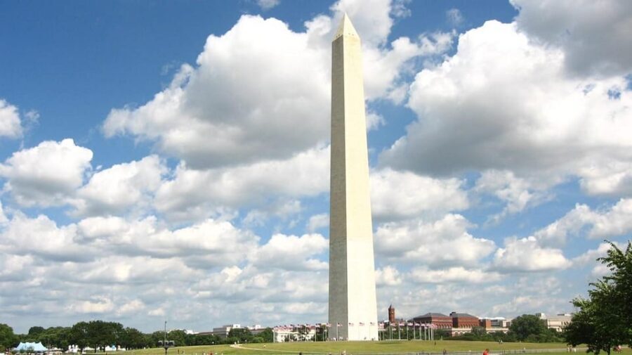 Grand Tour Of Washington DC - Who should book this bus tour (and who should skip it)