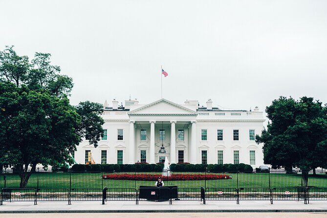 Narrated Boat Cruise & DC Bus Tour with 10 Stops, Entry Tickets - Lincoln Memorial and the Vietnam Memorial Wall Moment