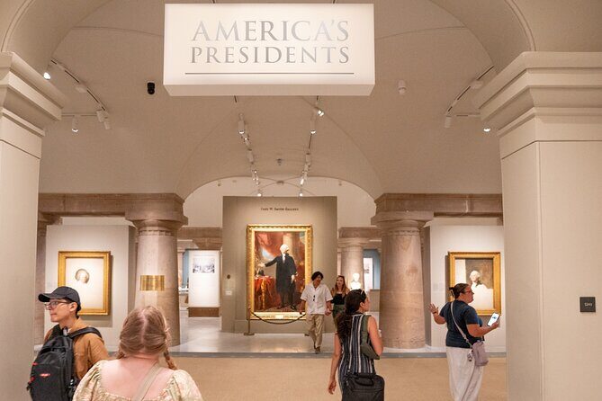 National Portrait Gallery & American Art Museum Semi-Private Tour - Unscripted Welcome Center: Charging, Water, and a Quick DC Warm-Up