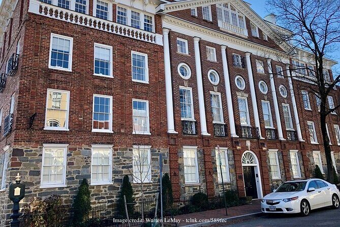 Private 4-Hour Walking Tour Exploring Historic Georgetown - Famous Georgetown homes: seeing celebrity ties without the fluff