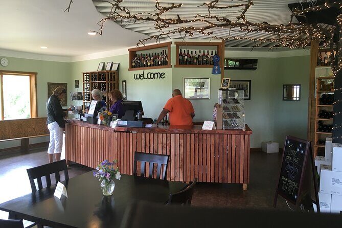 Private Loudoun County Wine Tour from DC with 3 Winery Stops - Your 3 winery stops in Leesburg: what to expect