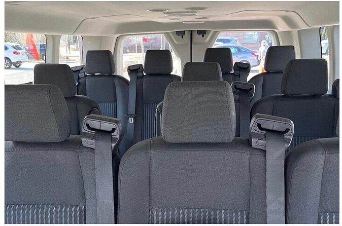 Private Ronald Reagan National Airport (DCA) transfer Round trip - Meeting your driver near public transit, but relying on the pickup