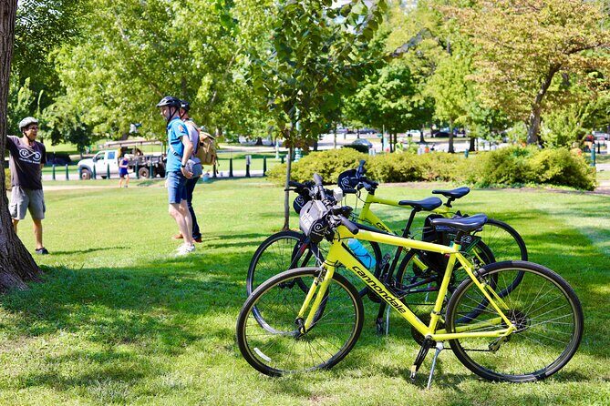 Private Washington DC Monuments Day or Night Bike Tour - Getting to the meeting point on D Street without losing time