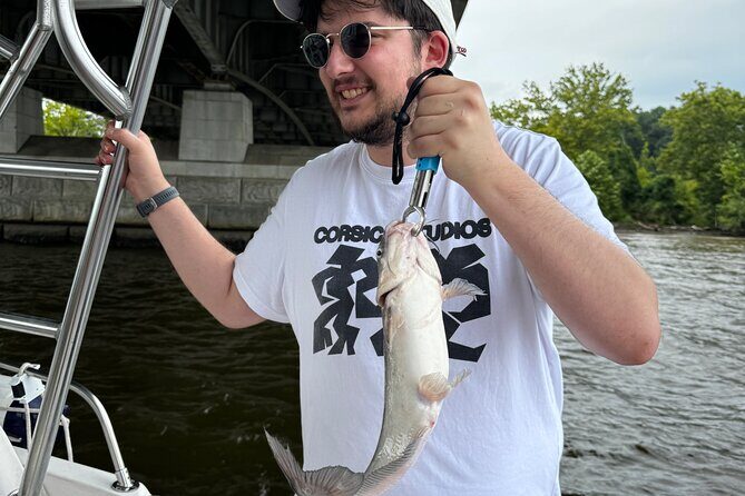 Scenic DC Fishing Charter on the Potomac - The $1,000 Group Price: When This Charter Feels Like Good Value