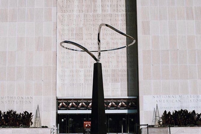 Smithsonian Museum of American History Semi-Private 8ppl Max - The anthem banner and George Washington’s sword: symbols with weight