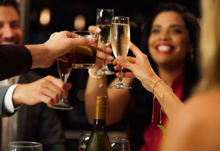 Washington DC: Christmas Eve Gourmet Brunch or Dinner Cruise - Odysseys Two Options: Brunch with Unlimited Mimosas or a Plated Dinner