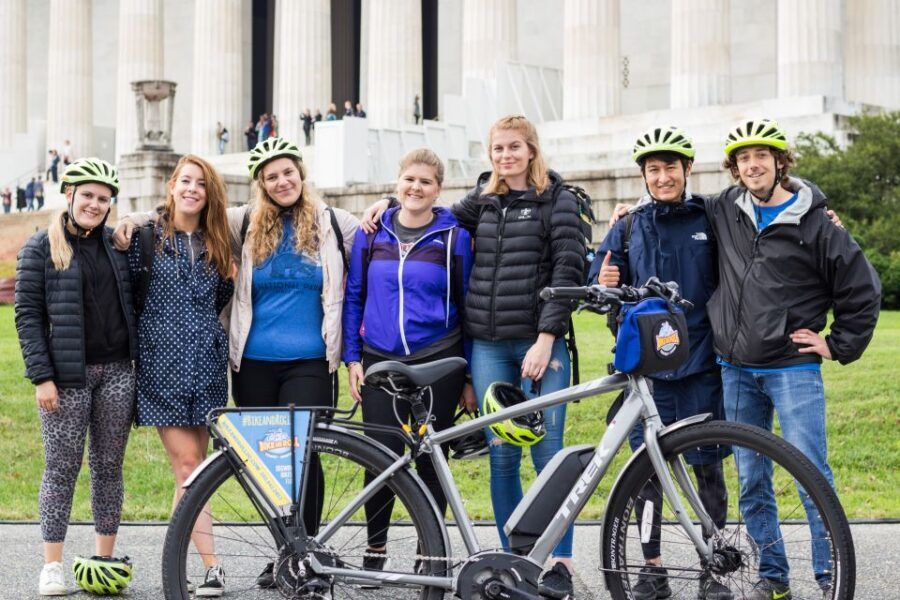 Washington DC: E-Bike Tour of the National Mall - Meeting at 801 D St NW and Getting Ready
