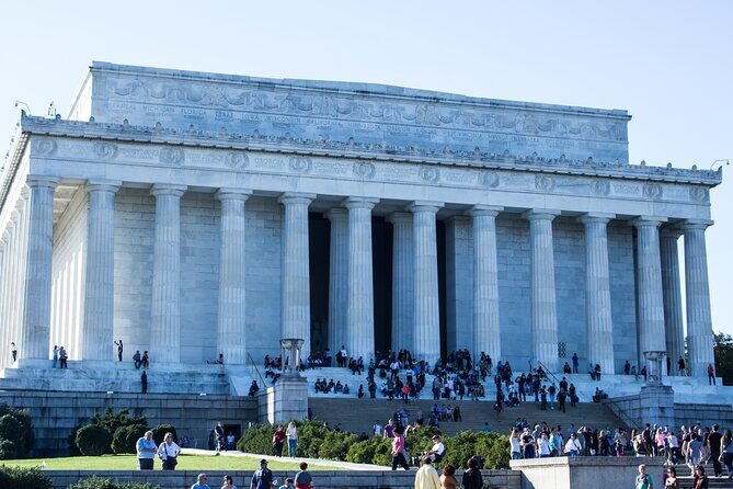 Washington DC eBike Rental with Helmet and Handlebar Bag for 16+ - What the helmet, lock, map, and handlebar bag really add up to
