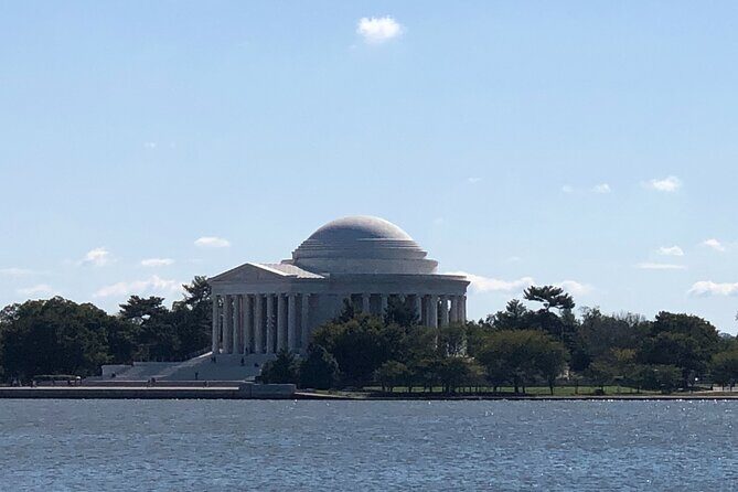Washington DC Private Guided Bus Day Tour with Step Off Guide - The Price Question: What You’re Really Paying For